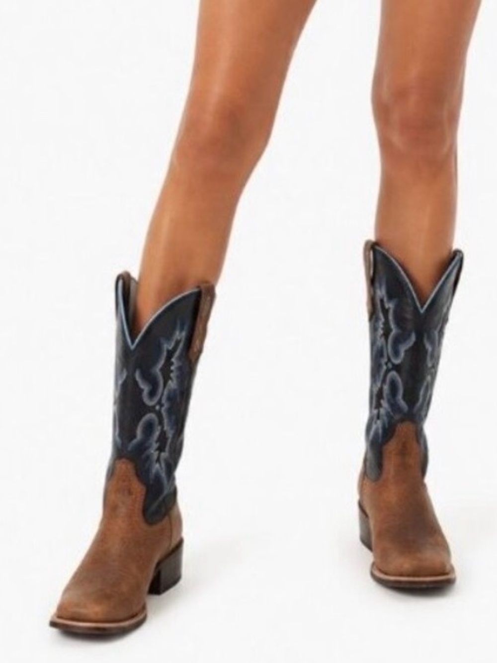 Ariat Cowboy Boots Brown Leather Western Embroidered Square Toe
NWOT